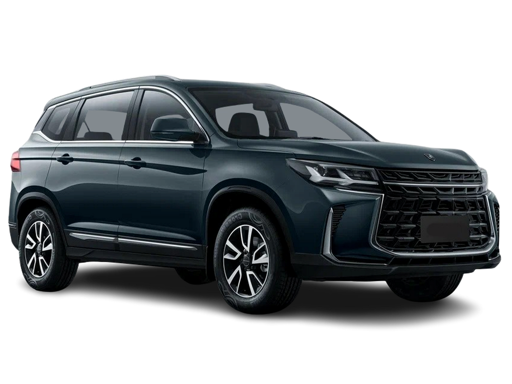 Schräge Vorderansicht des DFM Forthing 3 Elektro-SUV in der Farbe Schwarz.